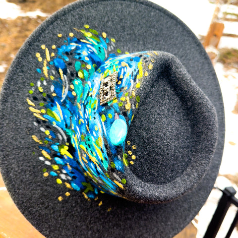 "Starstruck" Gray Vegan Felt Hat with Rhinestone Brooch & Turquoise Stone Hat Pin