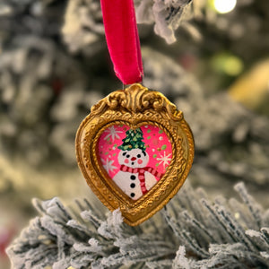 Sugarplum Christmas Ornament ~ Snowman (Gold Heart Frame)
