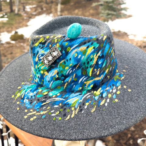 "Starstruck" Gray Vegan Felt Hat with Rhinestone Brooch & Turquoise Stone Hat Pin